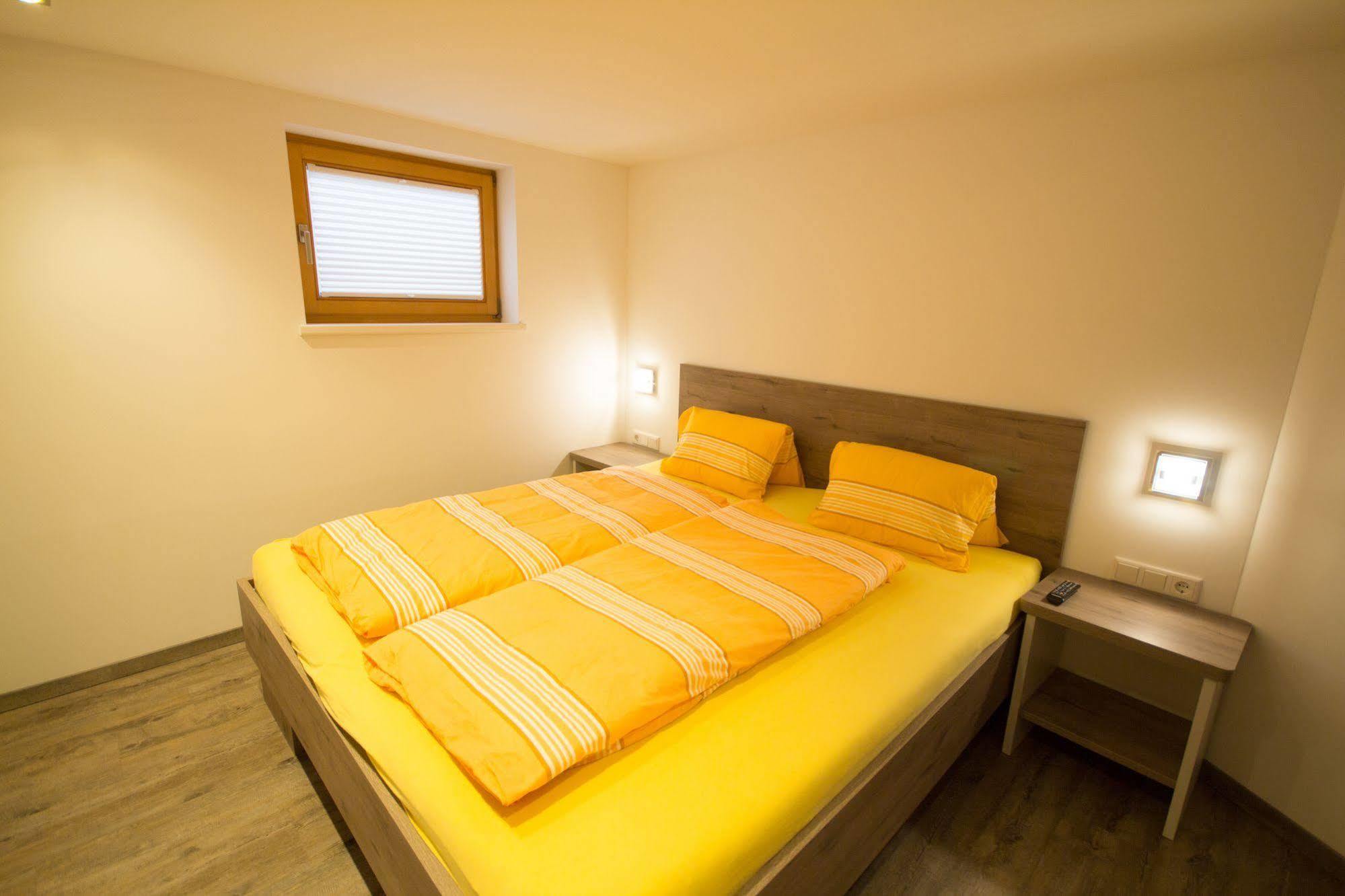 Appartement Haus Scheuerer à Neukirchen am Großvenediger Extérieur photo